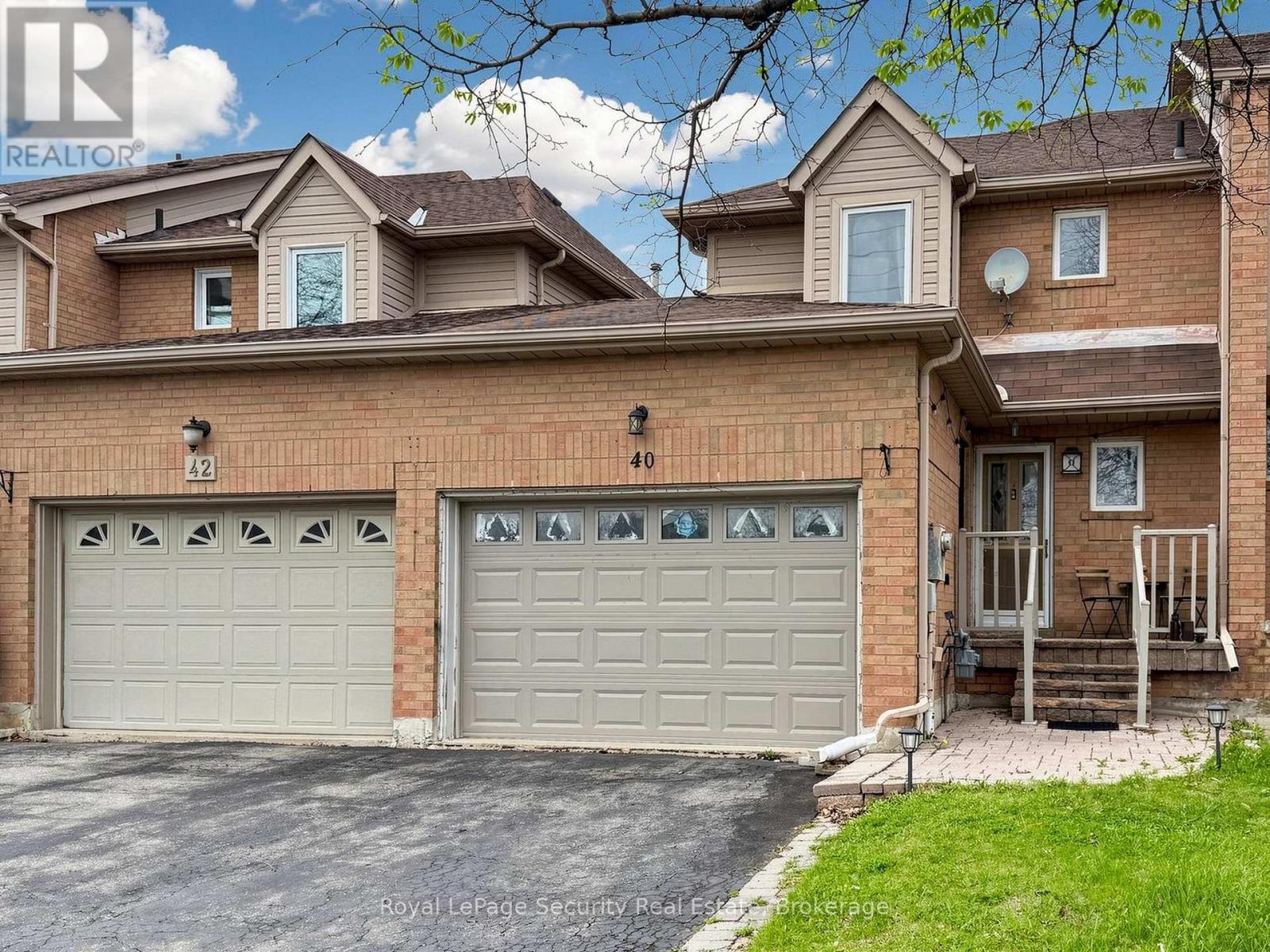 40 LANGDALE CRESCENT, Brampton, Ontario