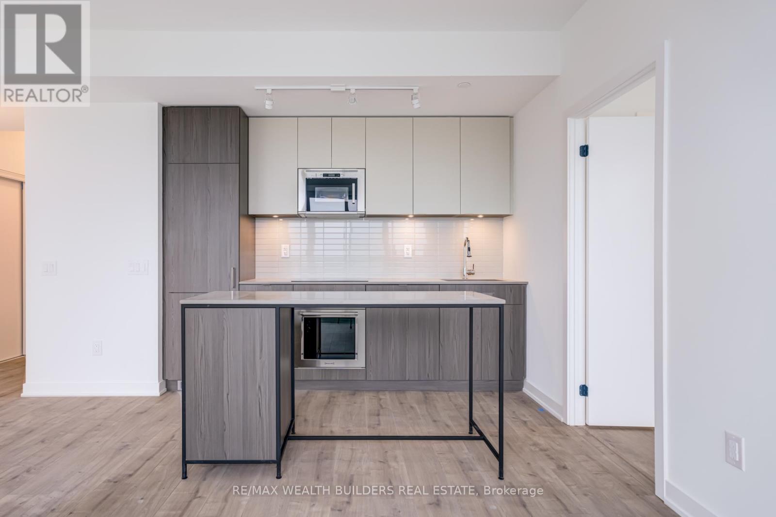 714 - 220 Missinnihe Way S, Mississauga, Ontario  L5H 1G5 - Photo 14 - W13067792