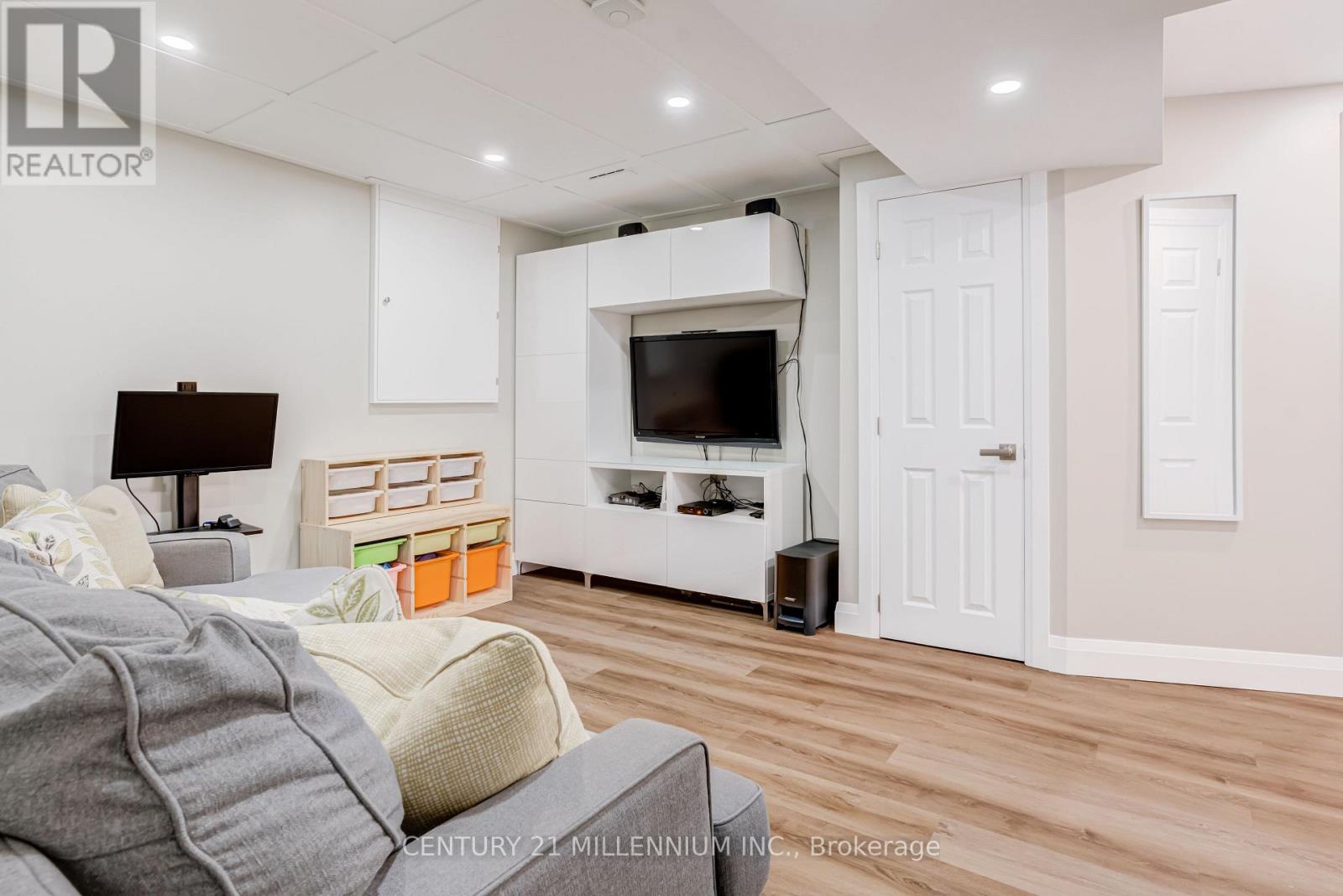 8 Shenstone Avenue, Brampton, Ontario  L6Z 2Y6 - Photo 23 - W13067966