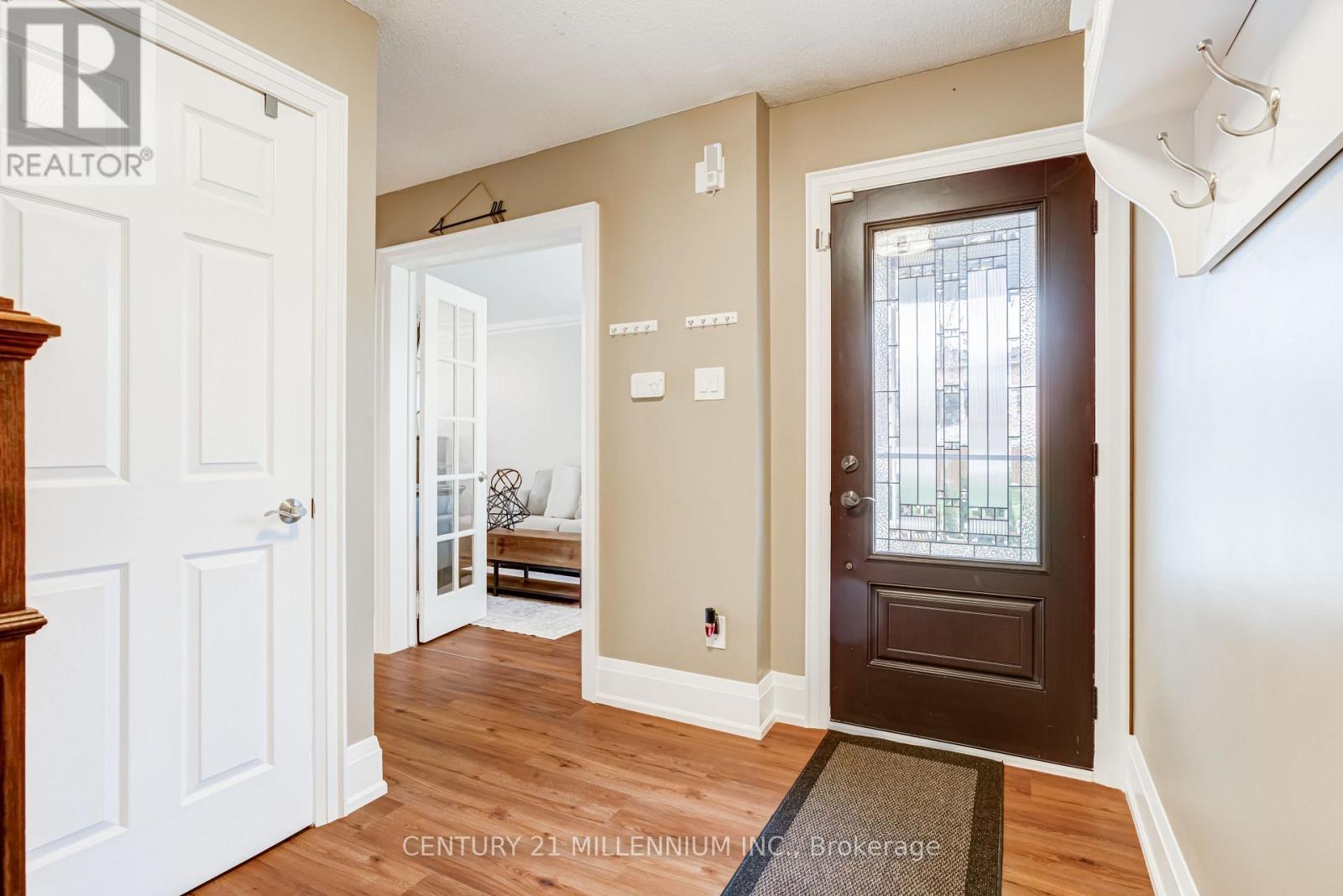 8 Shenstone Avenue, Brampton, Ontario  L6Z 2Y6 - Photo 5 - W13067966