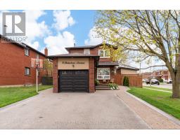 8 SHENSTONE AVENUE, Brampton, Ontario