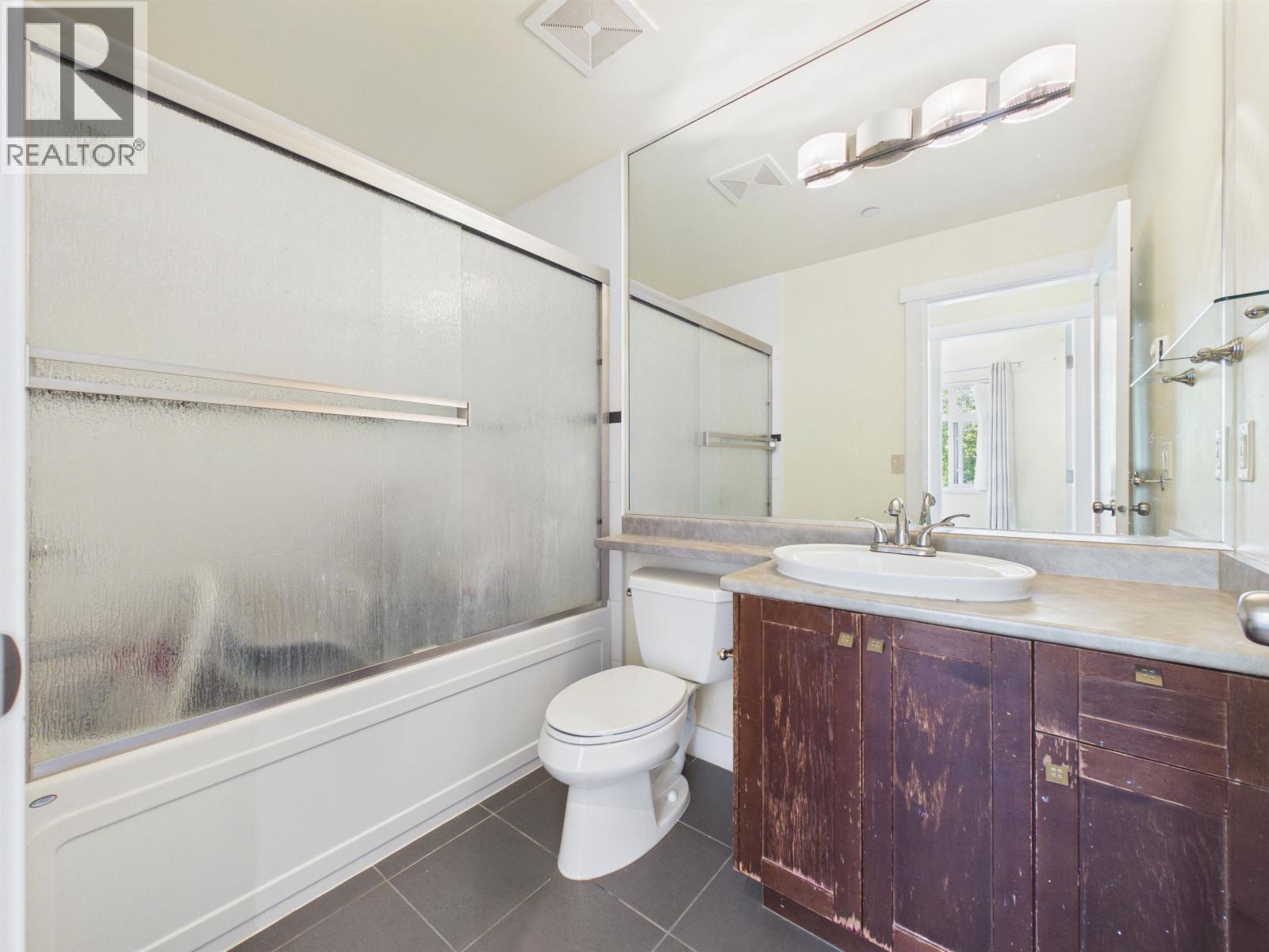 141 7388 Macpherson Avenue, Burnaby, British Columbia  V5J 0A1 - Photo 14 - R3118160