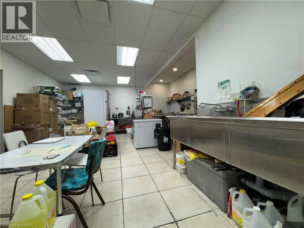 1050 Paramount Drive Unit# 13, Stoney Creek, Ontario  L8J 1P8 - Photo 31 - 40826054