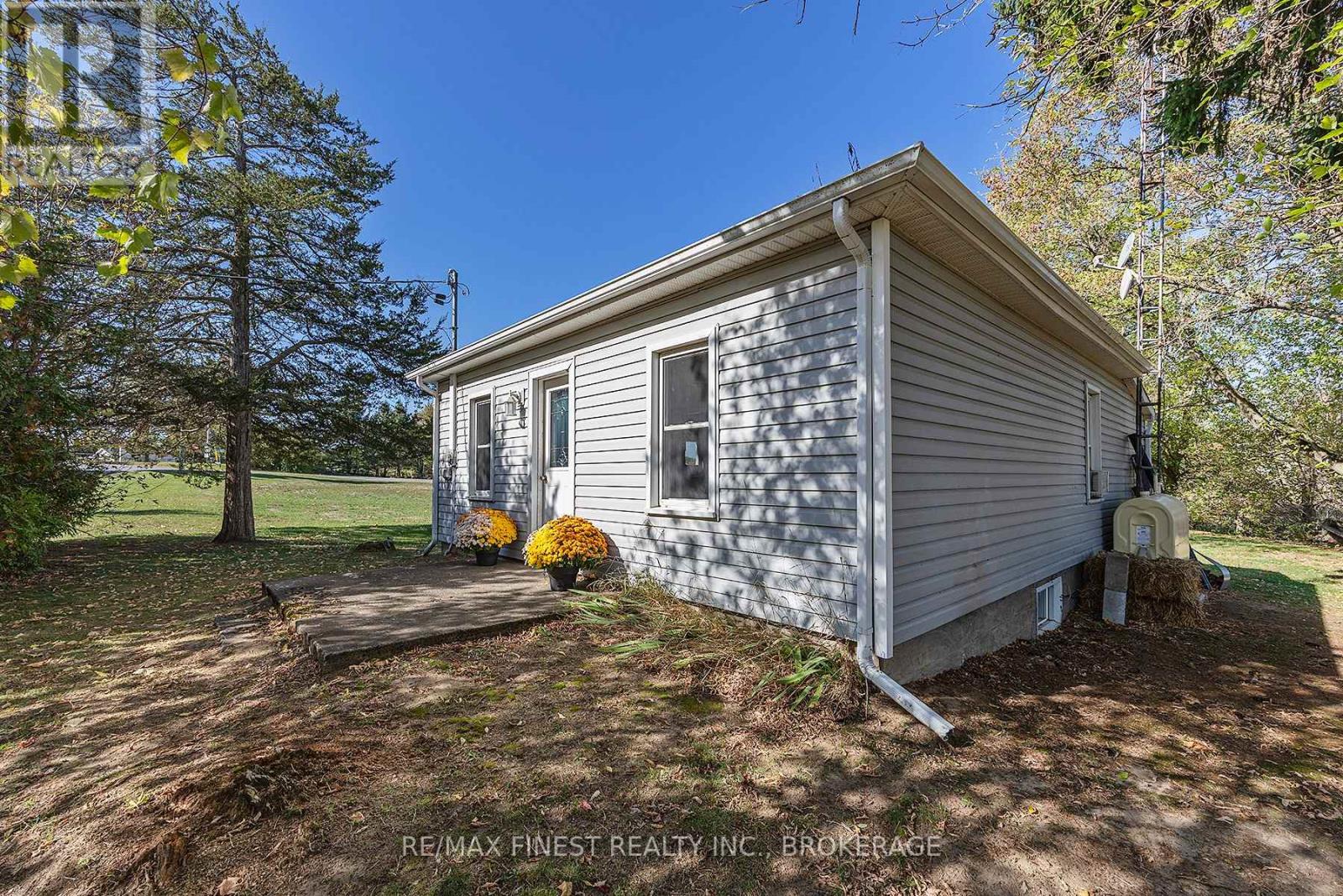 1018 Oak Flats Road, Frontenac, Ontario  K0H 1T0 - Photo 2 - X13068072