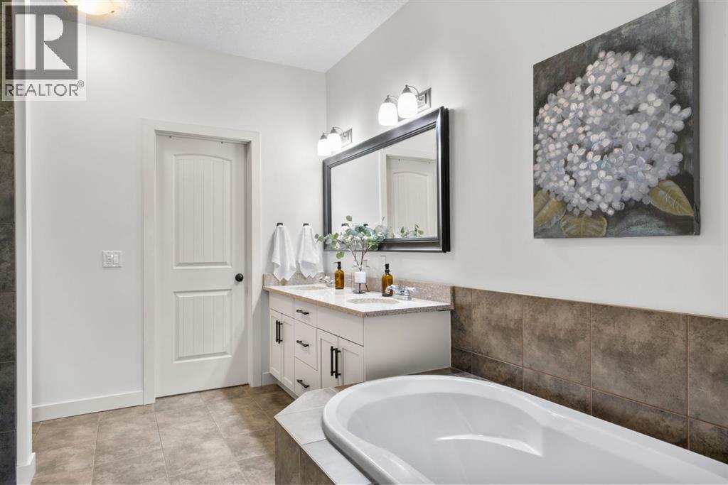 561 Boulder Creek Green SE, Langdon, Alberta  T0J 1Z3 - Photo 27 - A2296361