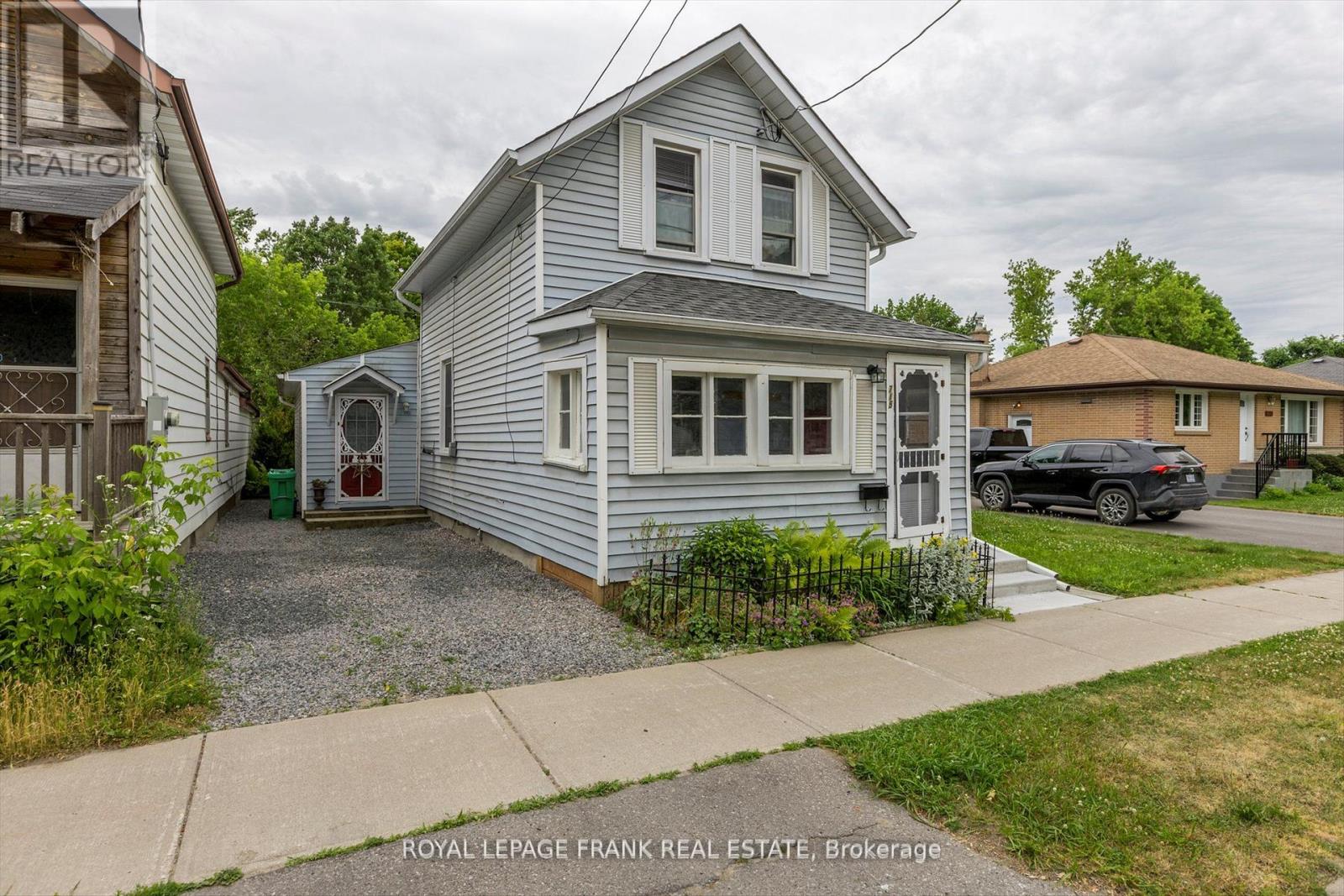 715 Chamberlain Street, Peterborough, Ontario  K9J 4M2 - Photo 2 - X13068192