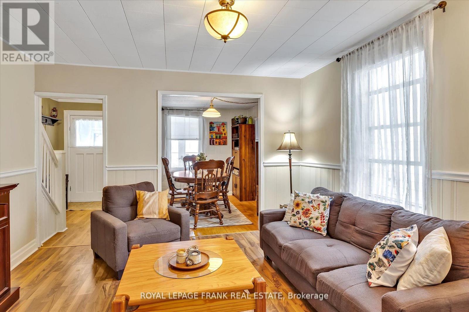 715 Chamberlain Street, Peterborough, Ontario  K9J 4M2 - Photo 8 - X13068192