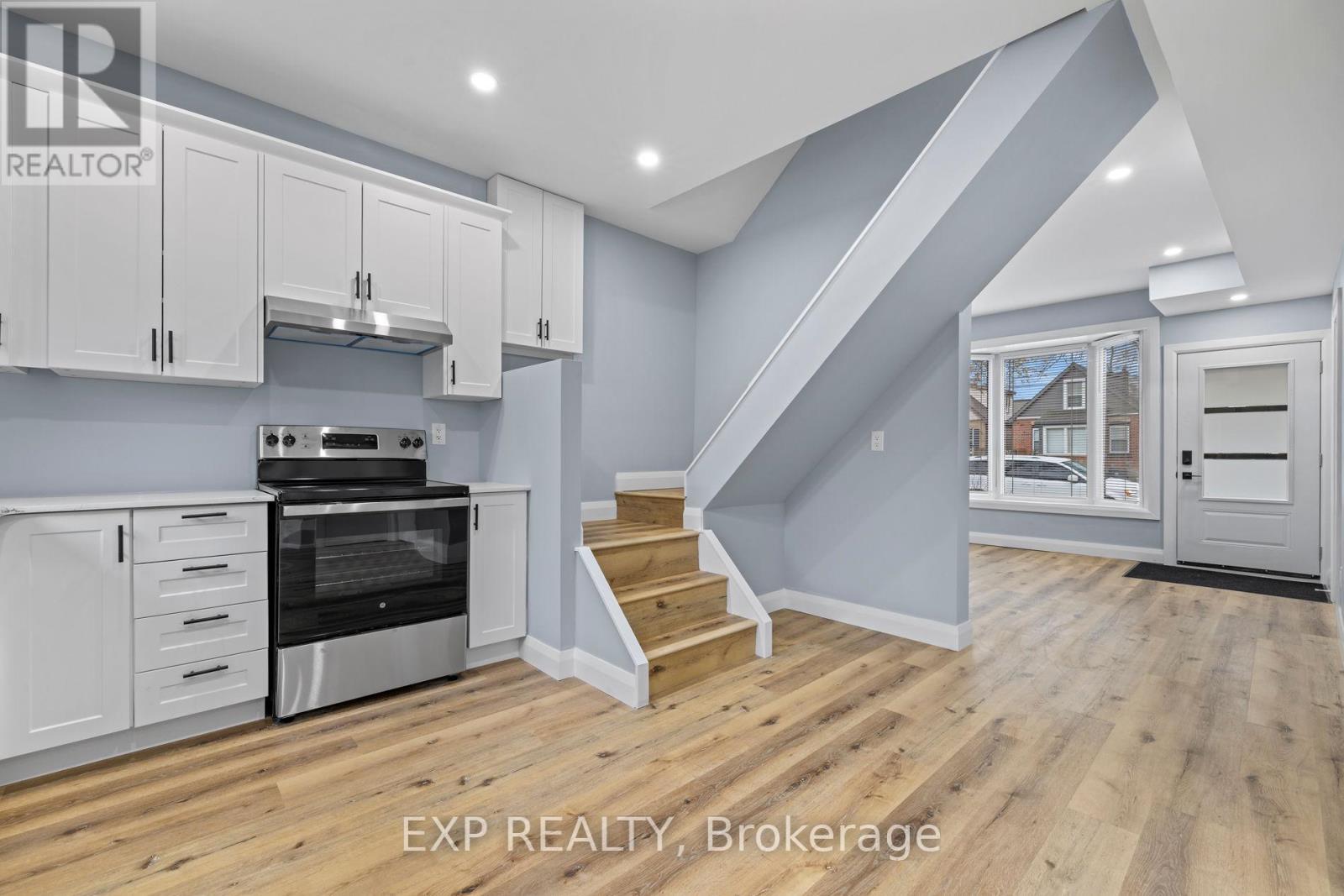 24 East 24th Street, Hamilton, Ontario  L8V 2X7 - Photo 13 - X13067426