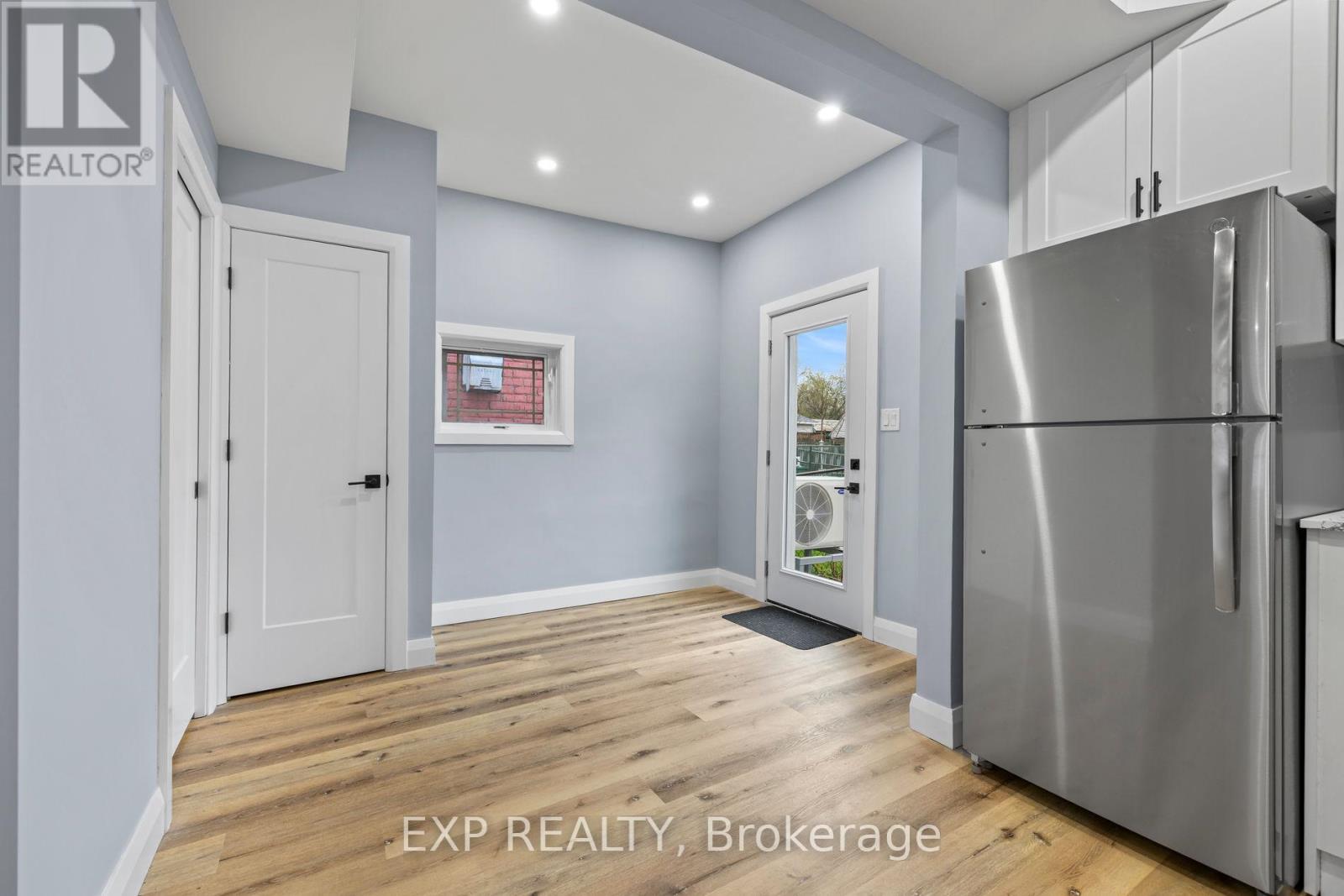 24 East 24th Street, Hamilton, Ontario  L8V 2X7 - Photo 18 - X13067426