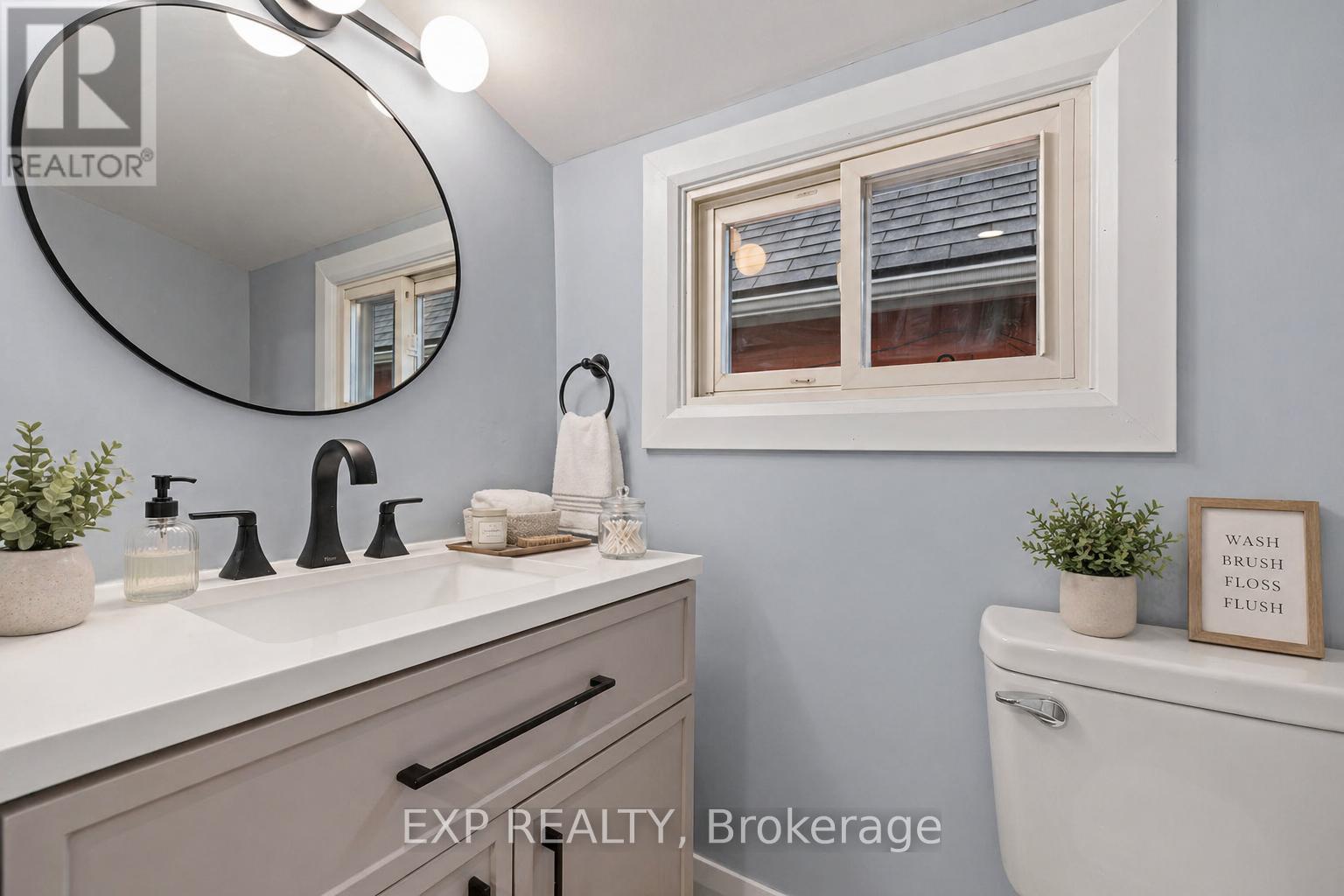 24 East 24th Street, Hamilton, Ontario  L8V 2X7 - Photo 32 - X13067426