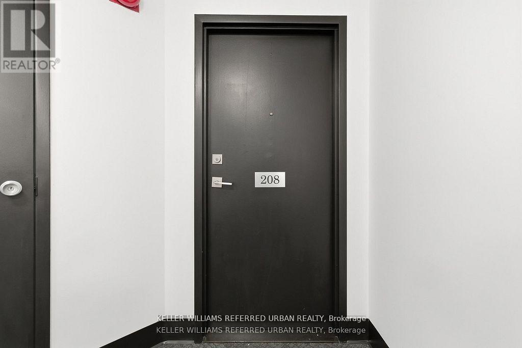 208 - 8 Village Green Boulevard, Hamilton, Ontario  L8G 5B8 - Photo 4 - X13067458