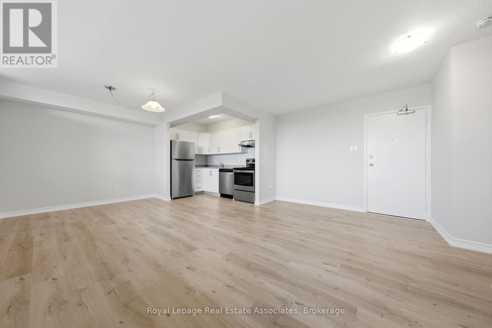 408 - 15 Nicklaus Drive, Hamilton, Ontario  L8K 5J5 - Photo 8 - X13067554