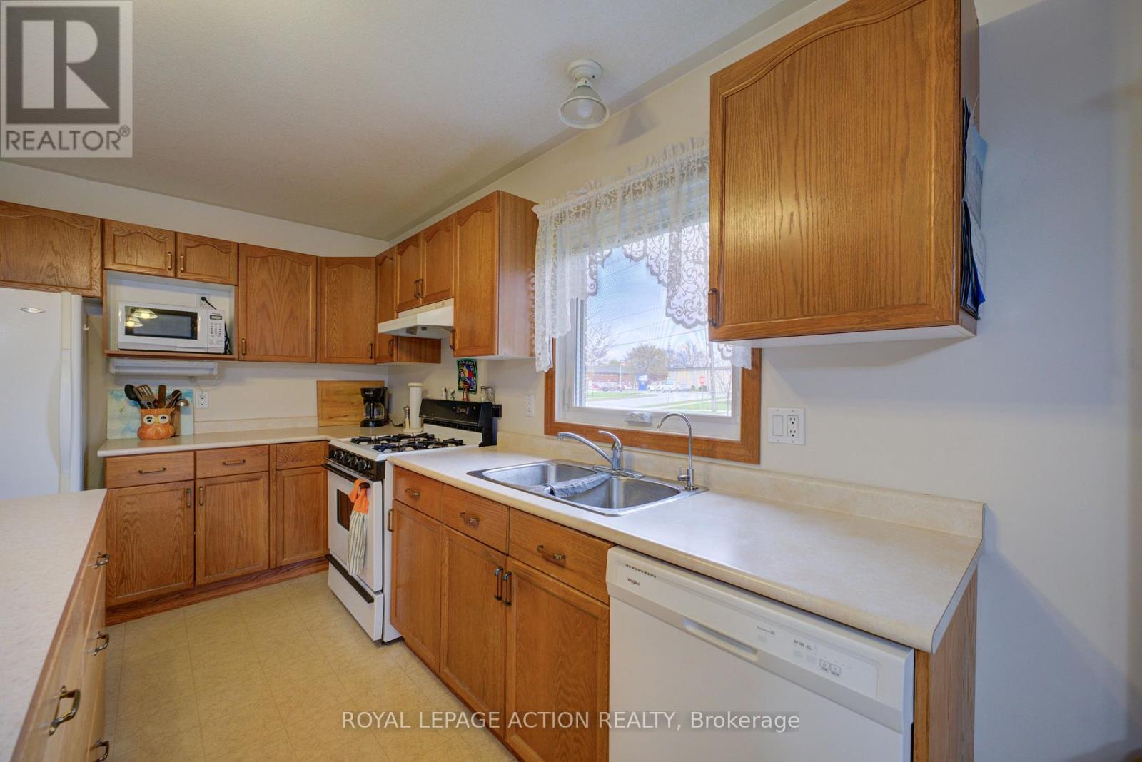 1 - 110 Somerset Road, Brantford, Ontario  N3R 5A8 - Photo 11 - X13067592