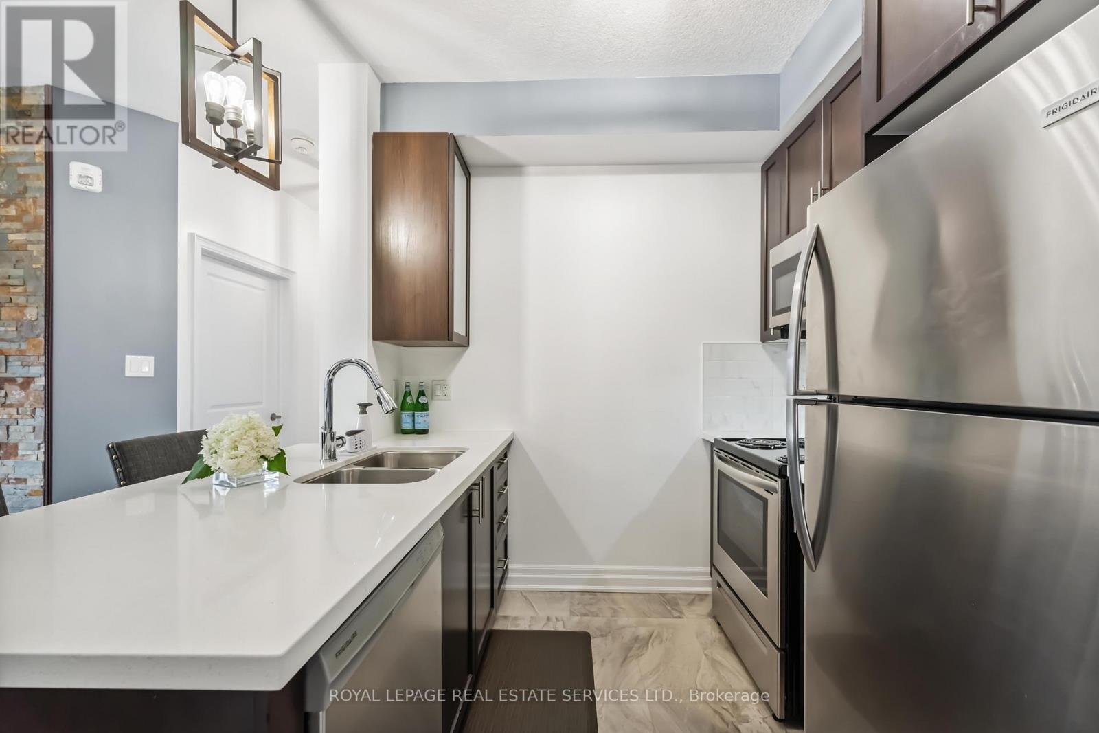 216 - 101 Shoreview Place, Hamilton, Ontario  L8E 0K2 - Photo 9 - X13067740
