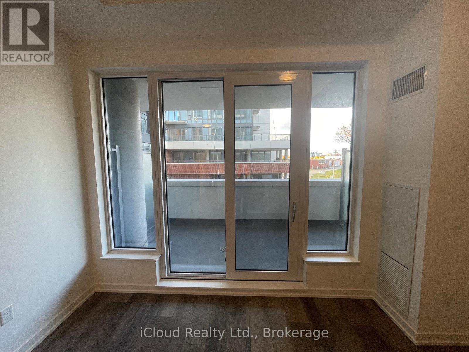 202 - 5 Wellington Street S, Kitchener, Ontario  N2G 0E3 - Photo 4 - X13067812