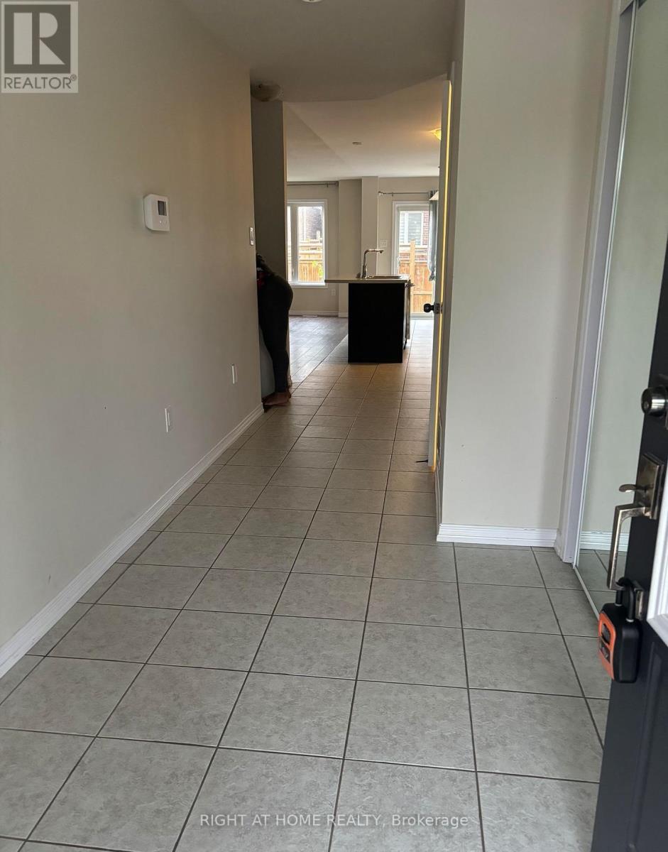 7761 White Pine Crescent, Niagara Falls, Ontario  L2H 3R4 - Photo 2 - X13067904