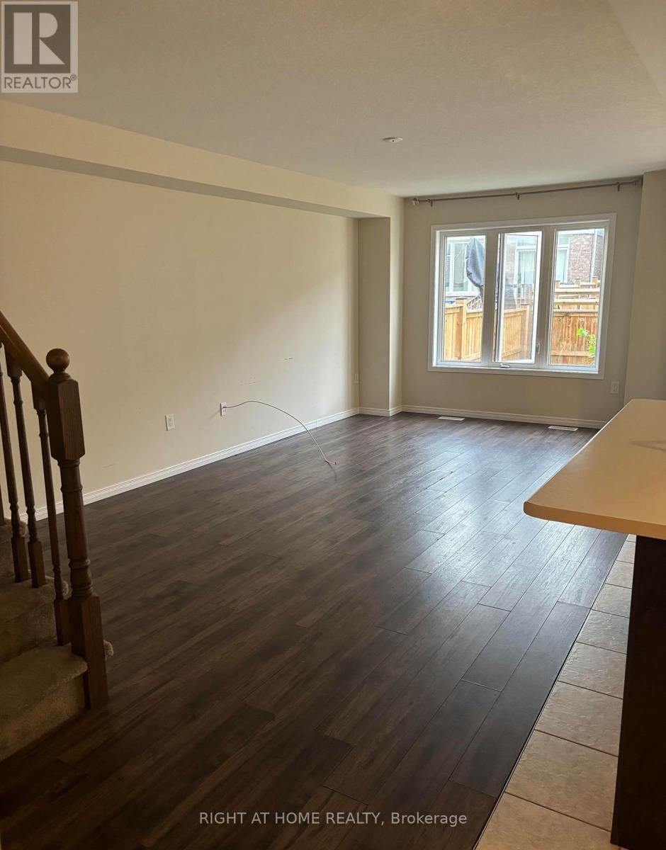 7761 White Pine Crescent, Niagara Falls, Ontario  L2H 3R4 - Photo 3 - X13067904