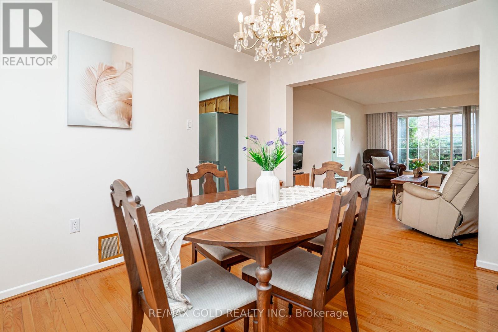 64 Dalraith Crescent, Brampton, Ontario  L6T 2X5 - Photo 14 - W13062426