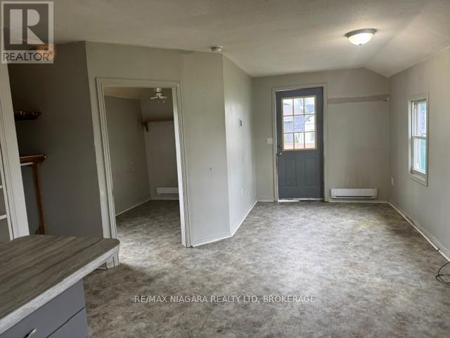 10818 Lakeshore Road W, Wainfleet, Ontario  L3K 5V4 - Photo 2 - X13068050