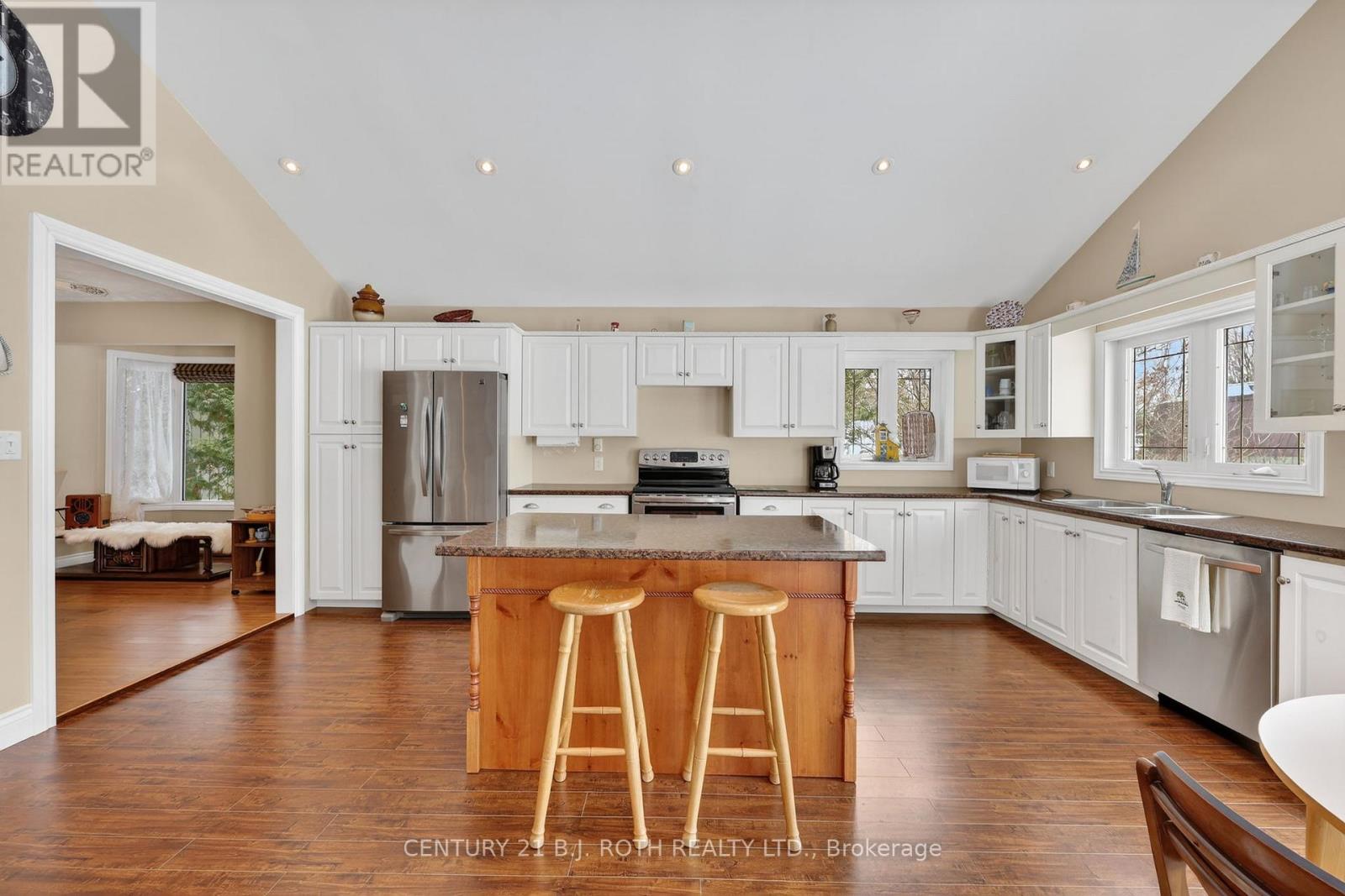 21 Treewood Lane, Kawartha Lakes, Ontario  K0M 2B0 - Photo 8 - X12925760