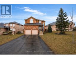 32 PRINCE OF WALES DRIVE, Barrie, Ontario