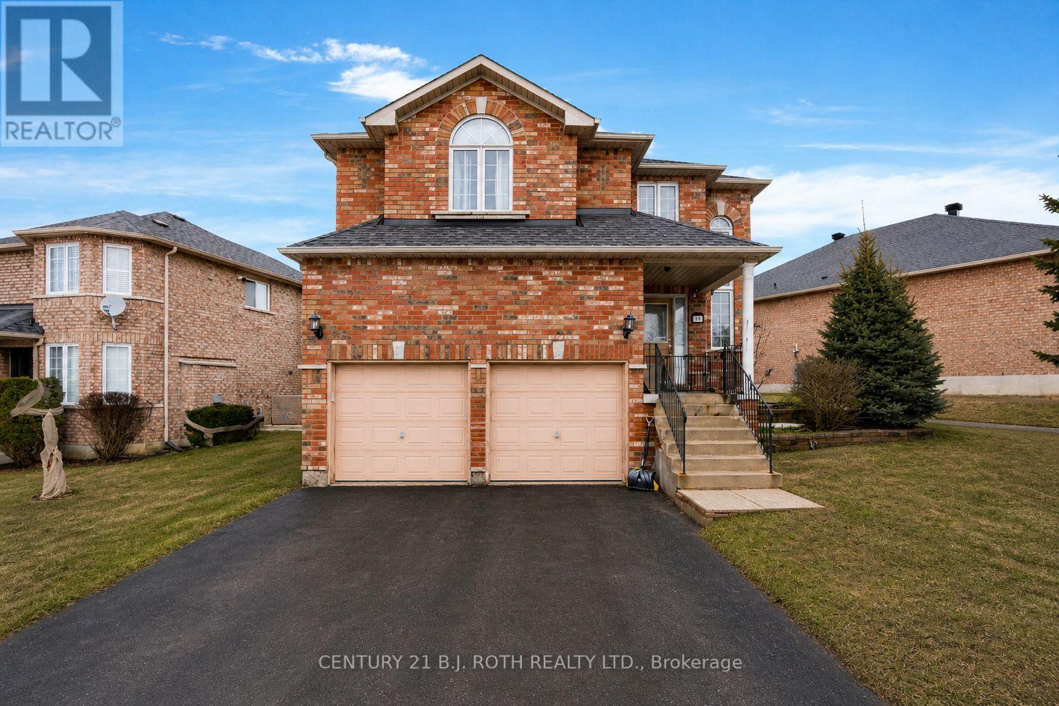 32 Prince Of Wales Drive, Barrie, Ontario  L4N 0T2 - Photo 2 - S12894498