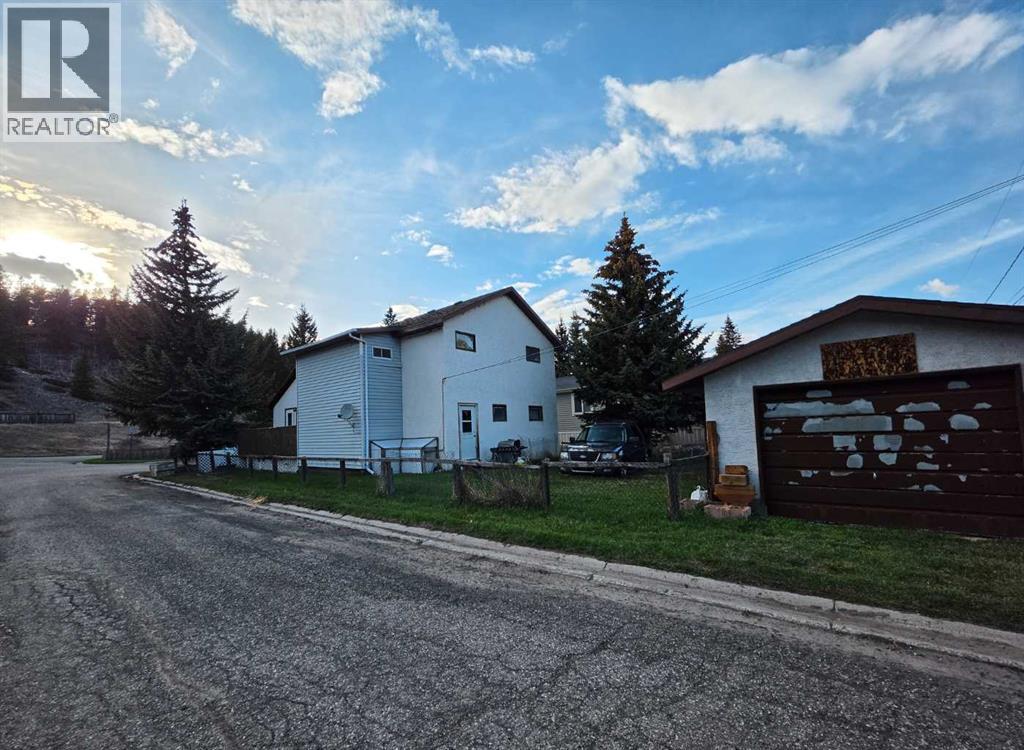 1201 83 Street, Coleman, Alberta  T0K 0M0 - Photo 2 - A2305224