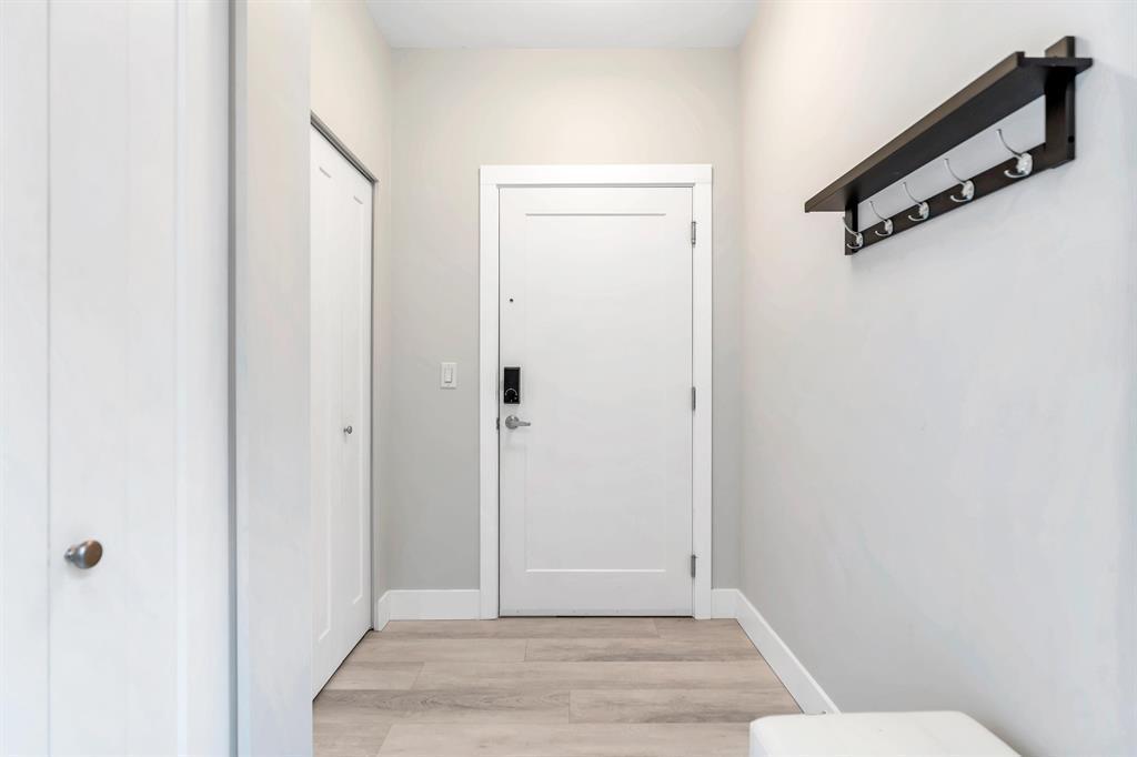 207 14550 Winter Crescent, Surrey, British Columbia  V4P 0G4 - Photo 5 - R3117878