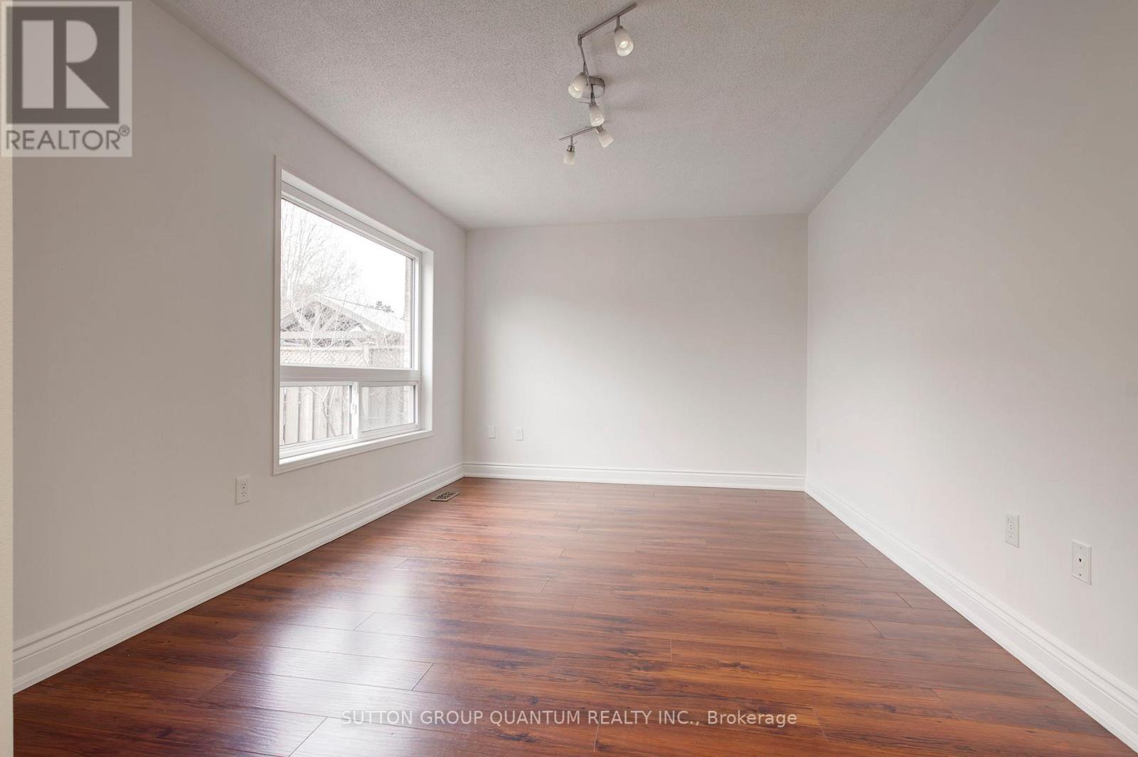 350 Ravineview Way, Oakville, Ontario  L6H 6S5 - Photo 16 - W13062842