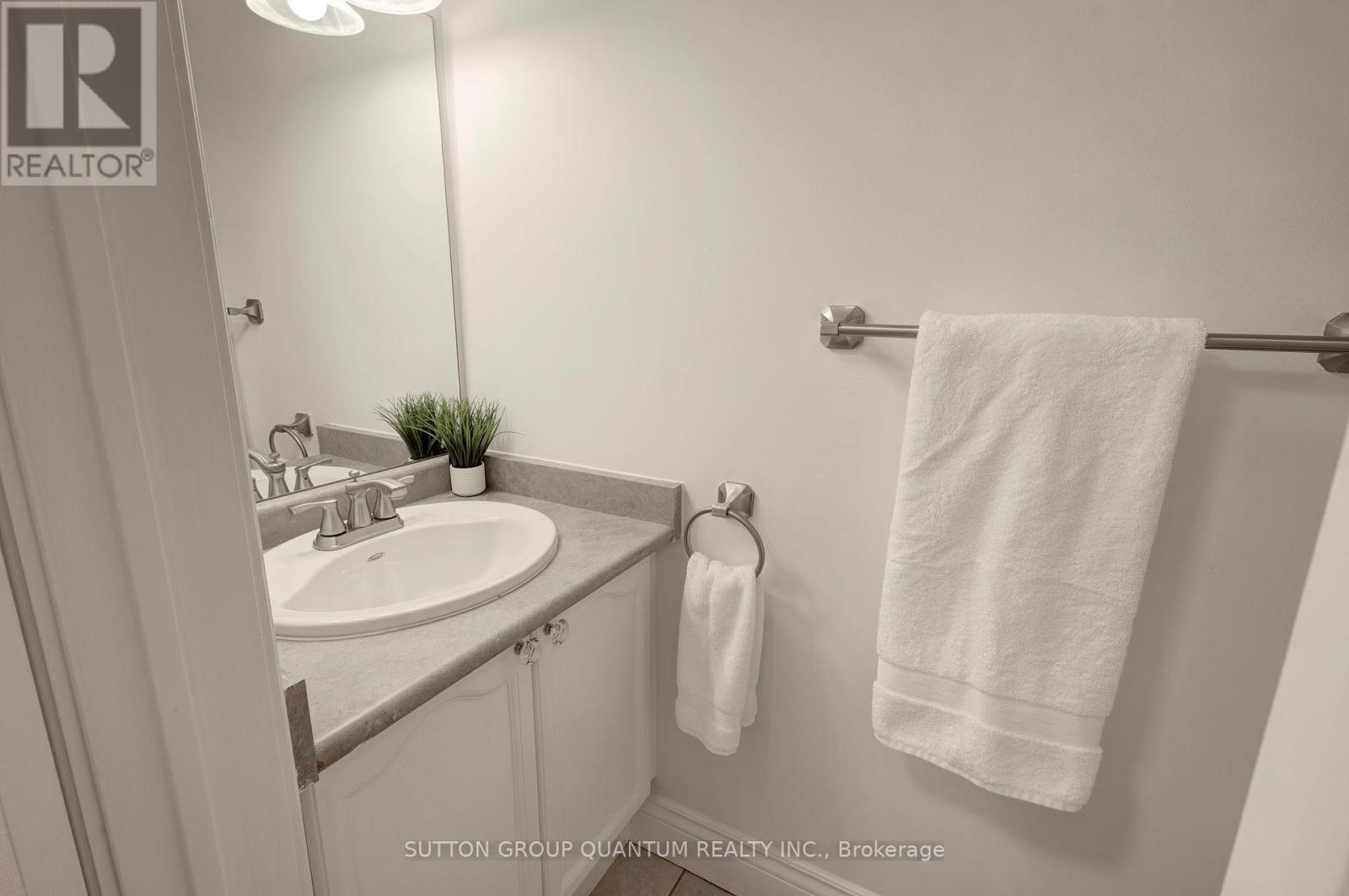 350 Ravineview Way, Oakville, Ontario  L6H 6S5 - Photo 18 - W13062842