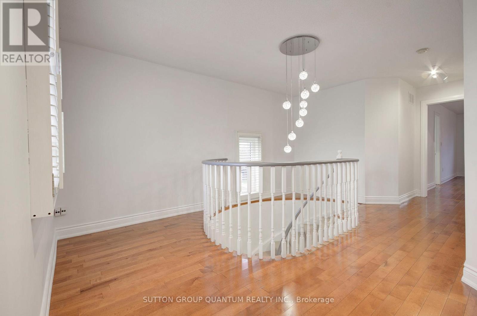350 Ravineview Way, Oakville, Ontario  L6H 6S5 - Photo 23 - W13062842