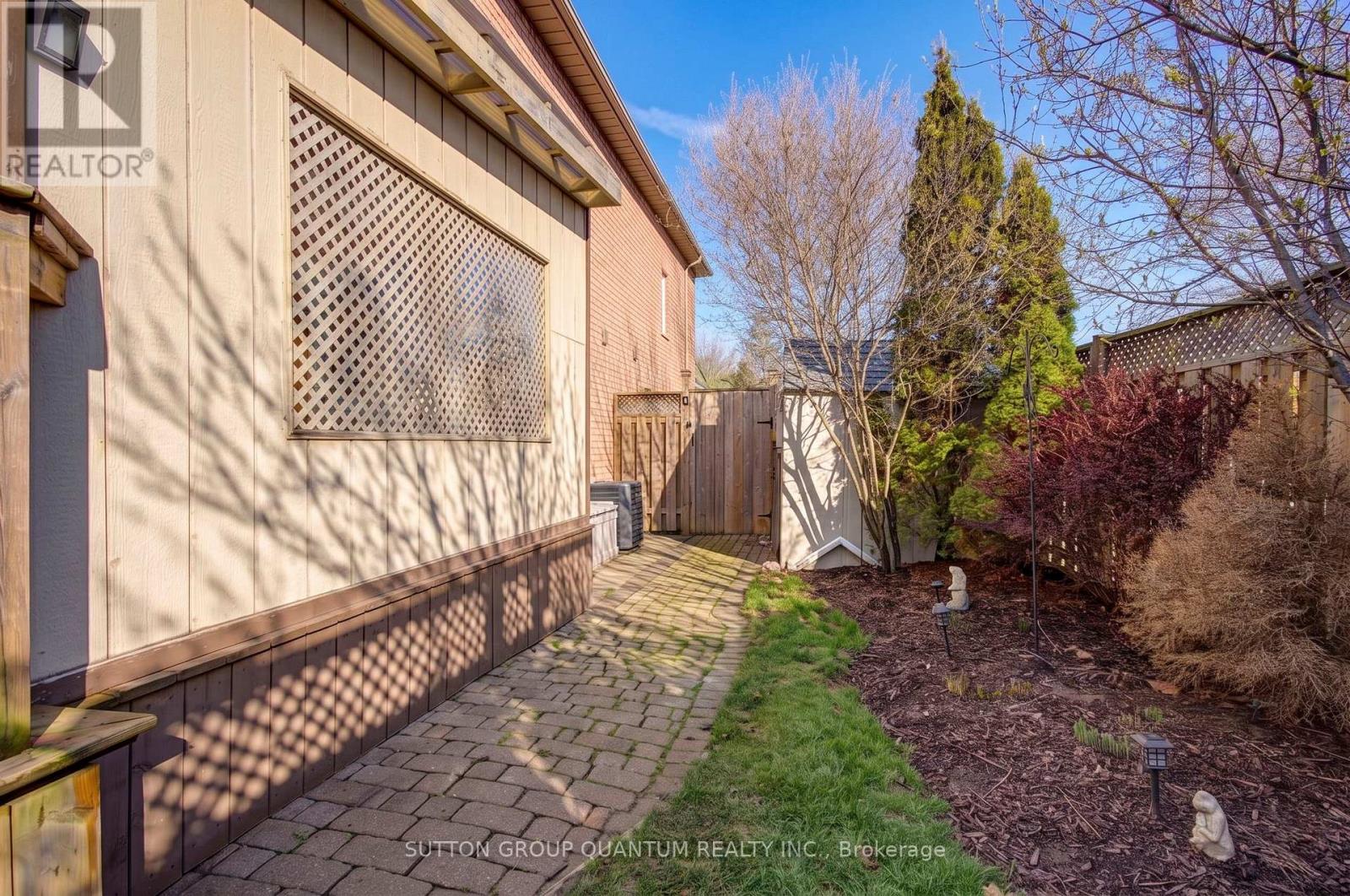350 Ravineview Way, Oakville, Ontario  L6H 6S5 - Photo 41 - W13062842