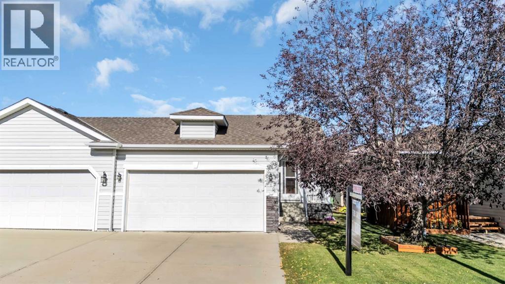 110 West Creek Bay, Chestermere, Alberta  T1X 1K7 - Photo 49 - A2262218