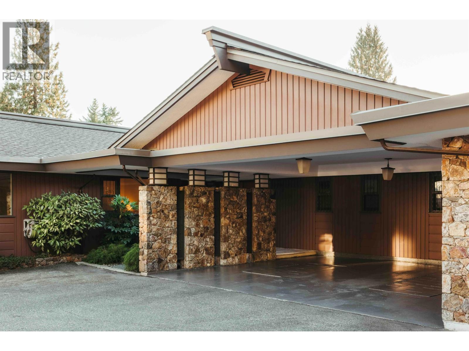 701 Dansey Avenue, Coquitlam, British Columbia  V3K 3G4 - Photo 26 - R3118203