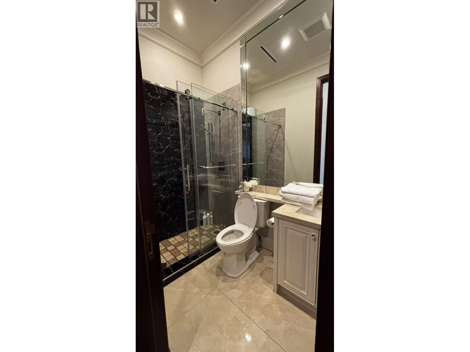 Ground Level-2 13268 Blundell Rd, Richmond, British Columbia  V6W 1B5 - Photo 24 - R3118187