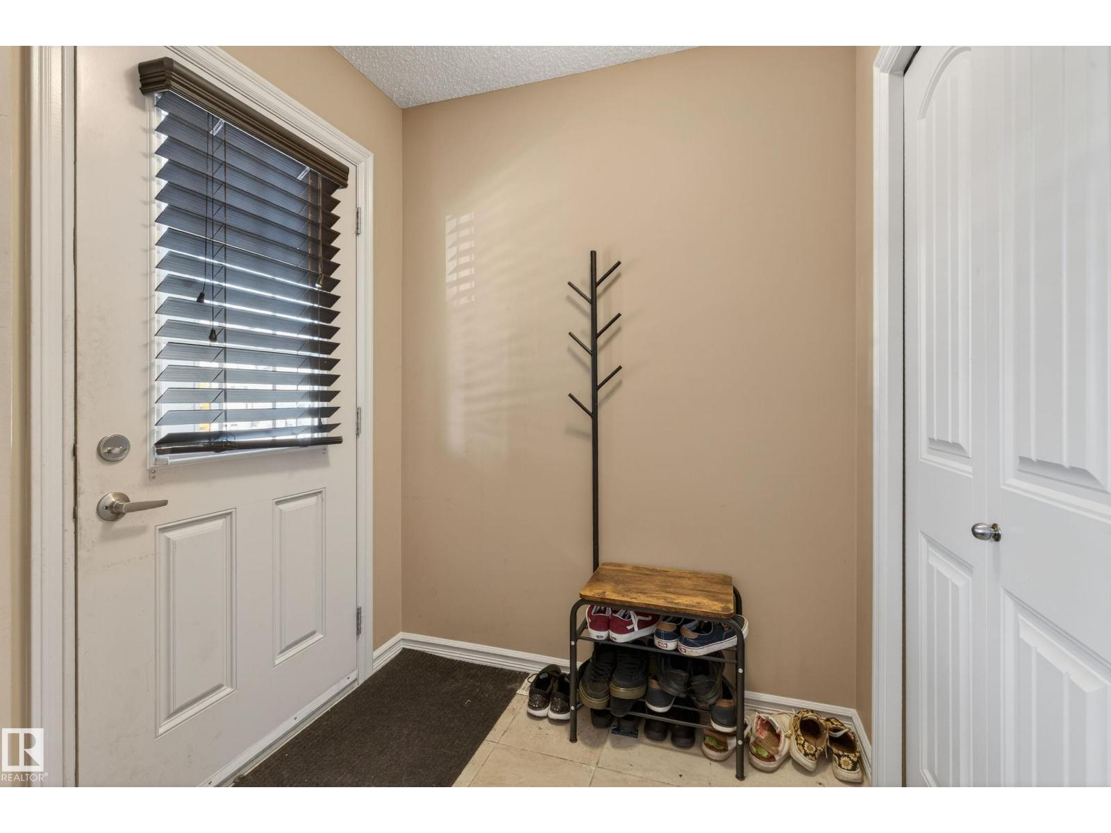 5636 18 Av Sw, Edmonton, Alberta  T6X 1P8 - Photo 2 - E4485120