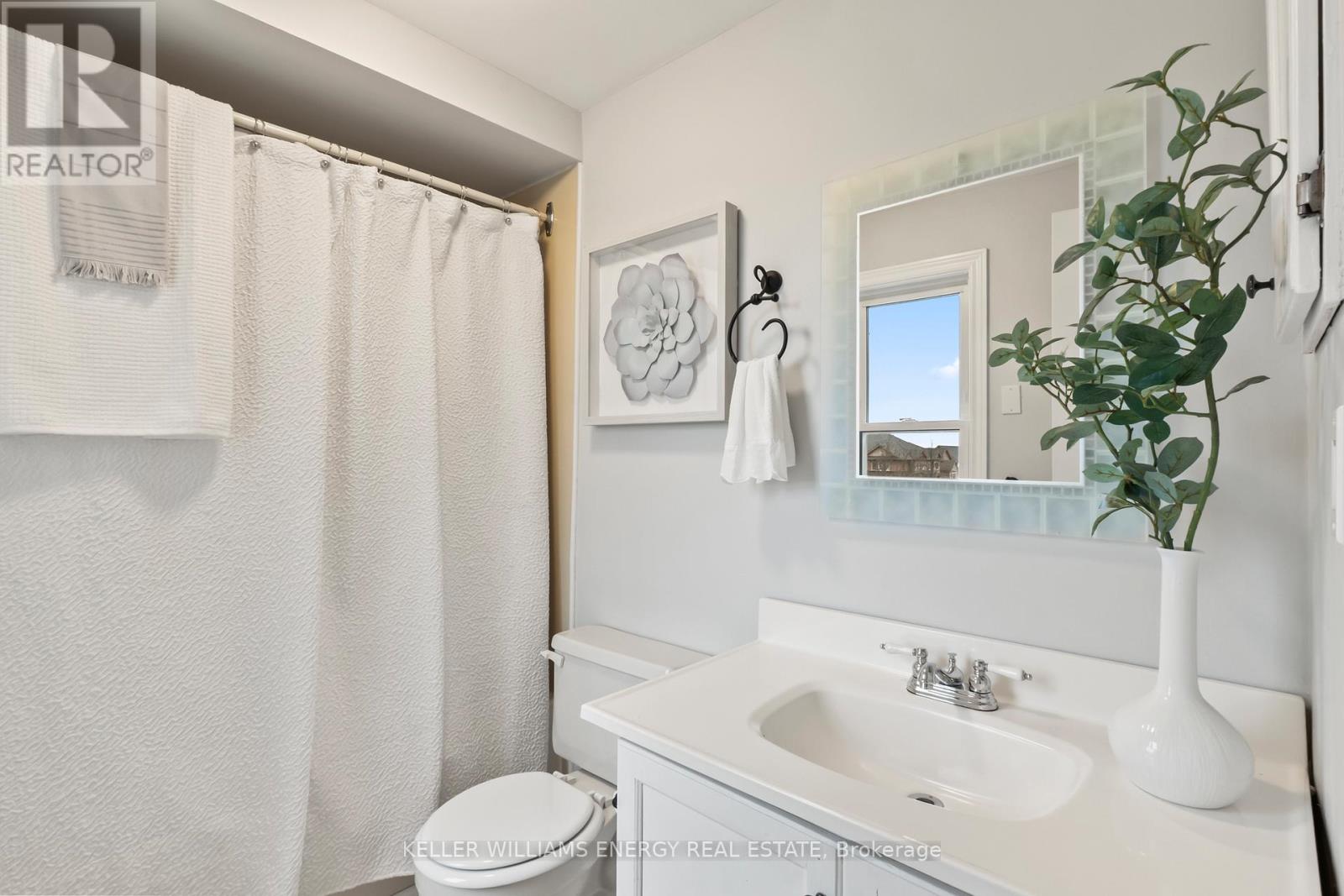 62 Woodstone Place, Whitby, Ontario  L1R 1S8 - Photo 17 - E13062120
