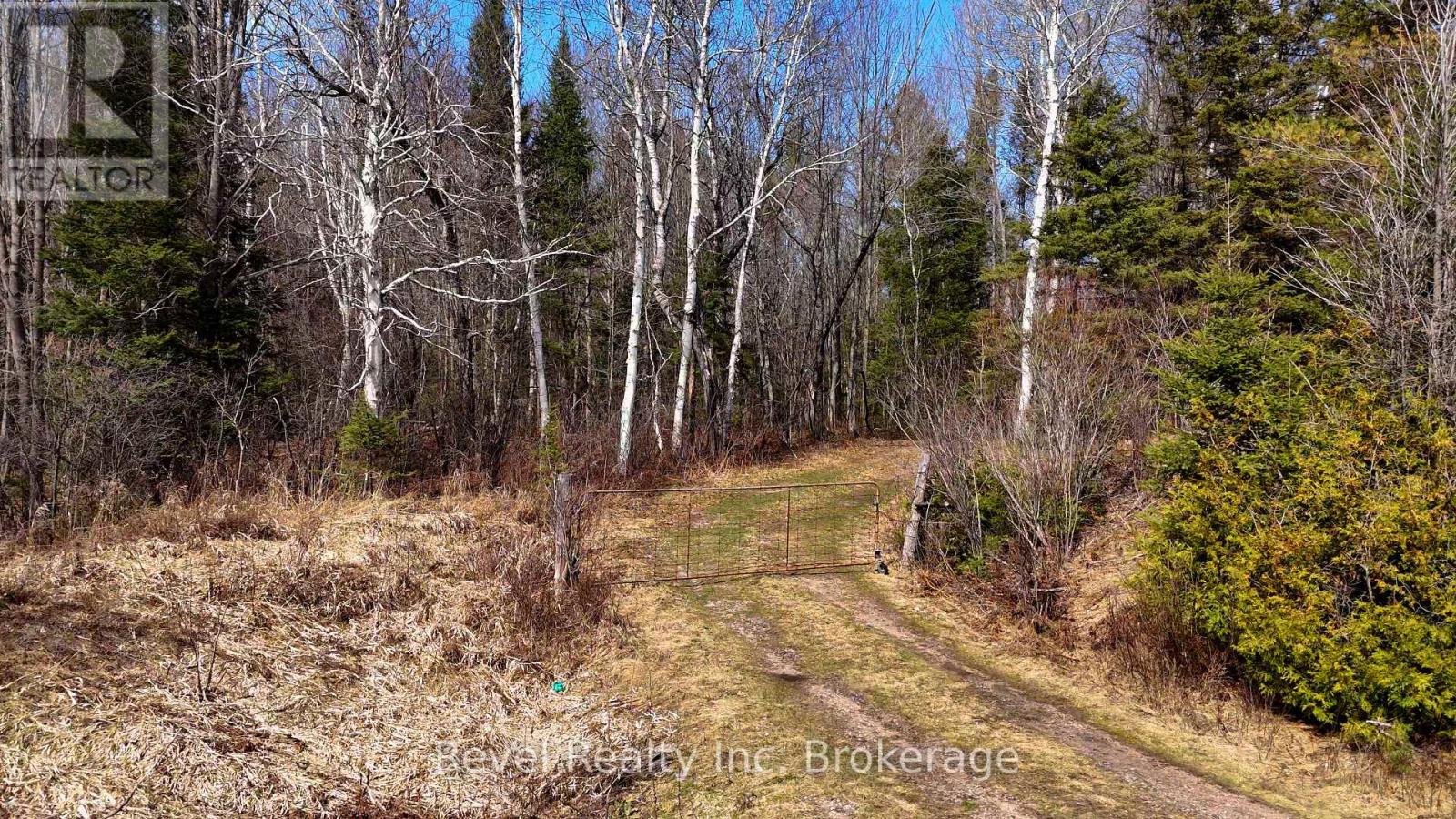 Pcl 13895 Sec Nip; Lt 5 17 E Highway, Papineau-Cameron, Ontario  P0H 1V0 - Photo 1 - X13068150