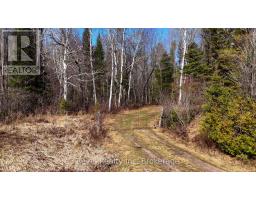 PCL 13895 SEC NIP; LT 5 17 E HIGHWAY, Papineau-Cameron, Ontario