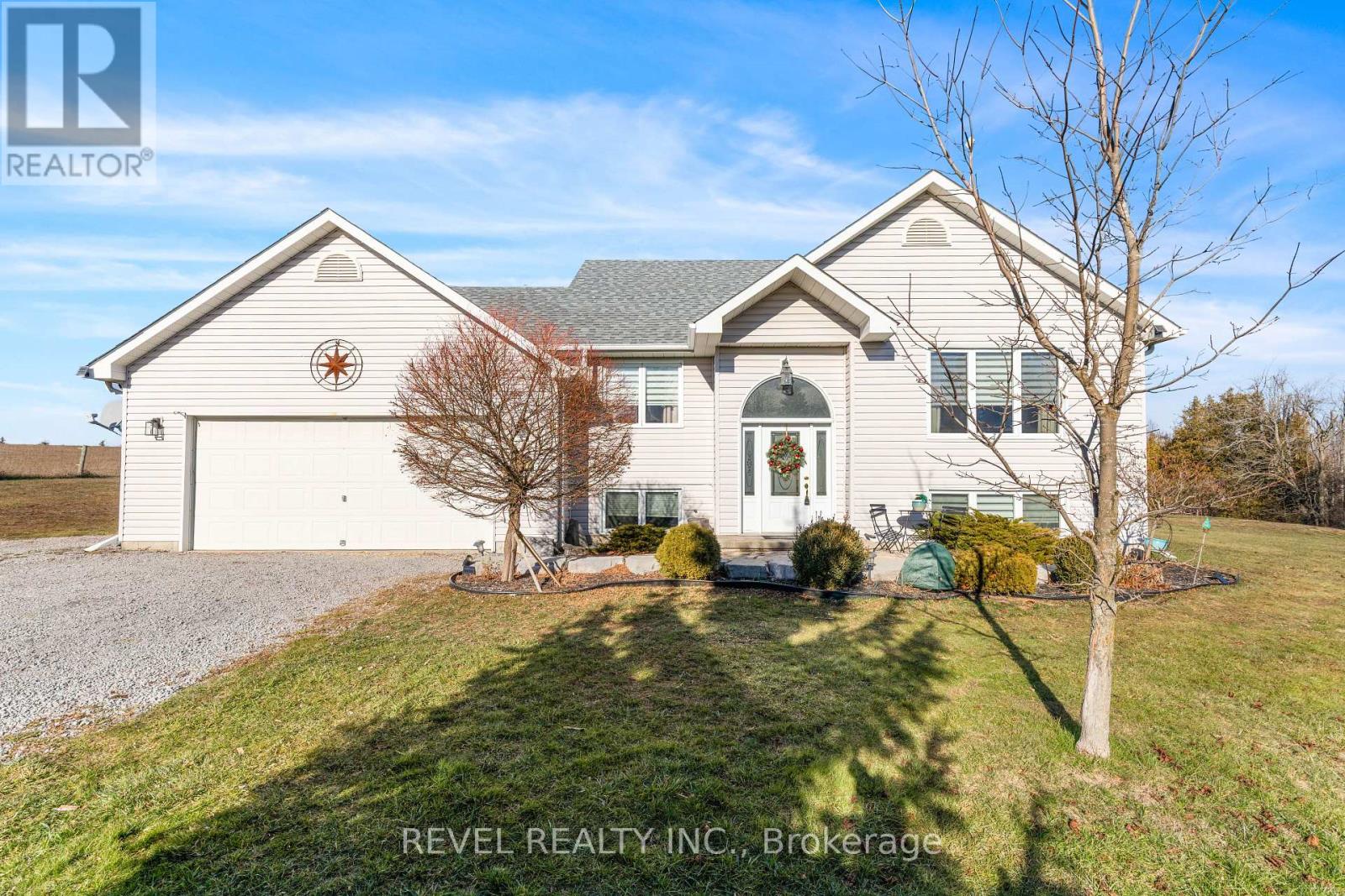 1578 Sturgeon Road, Kawartha Lakes, Ontario  K0M 1L0 - Photo 3 - X12822038