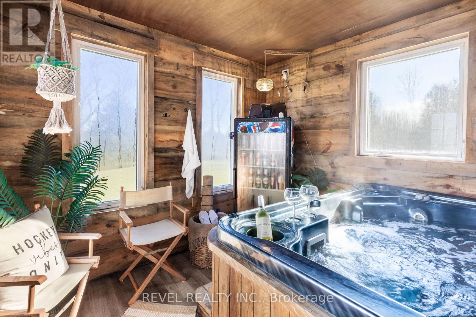 1578 Sturgeon Road, Kawartha Lakes, Ontario  K0M 1L0 - Photo 4 - X12822038