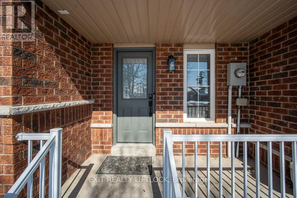 1418 Hancox Court, Peterborough, Ontario  K9K 2M2 - Photo 2 - X12860484