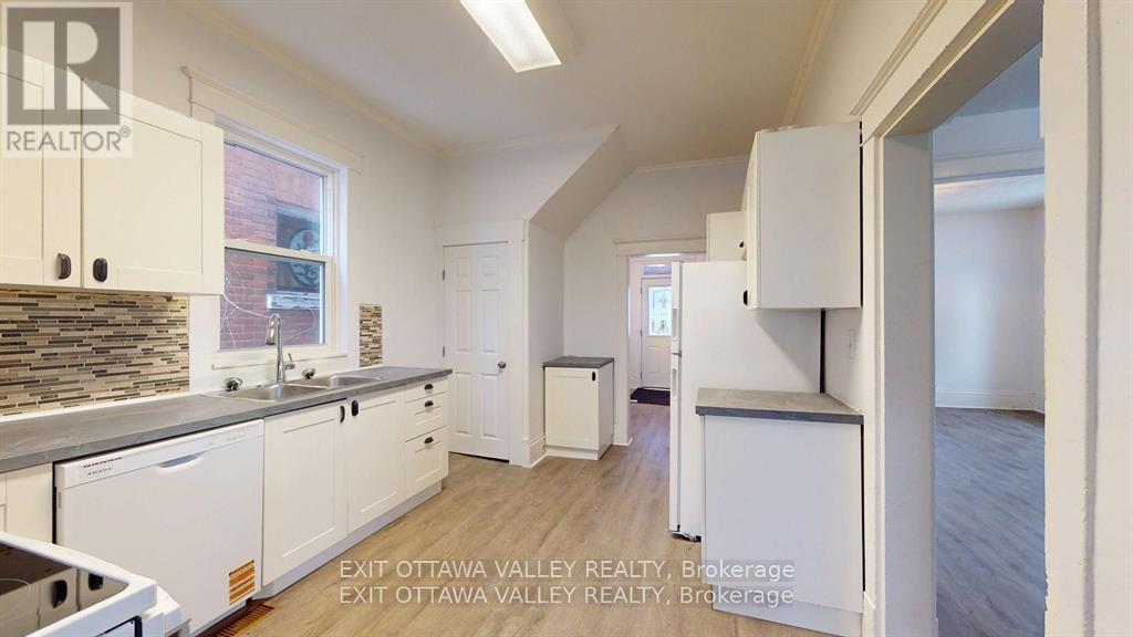 216 Mary Street, Pembroke, Ontario  K8A 5V8 - Photo 13 - X12977290