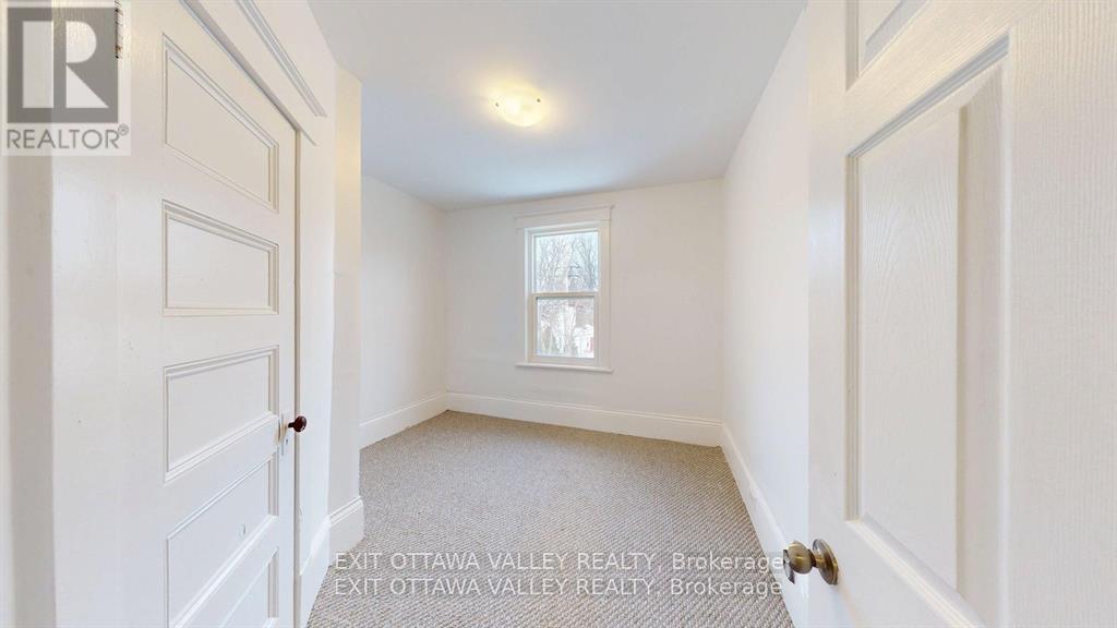 216 Mary Street, Pembroke, Ontario  K8A 5V8 - Photo 25 - X12977290