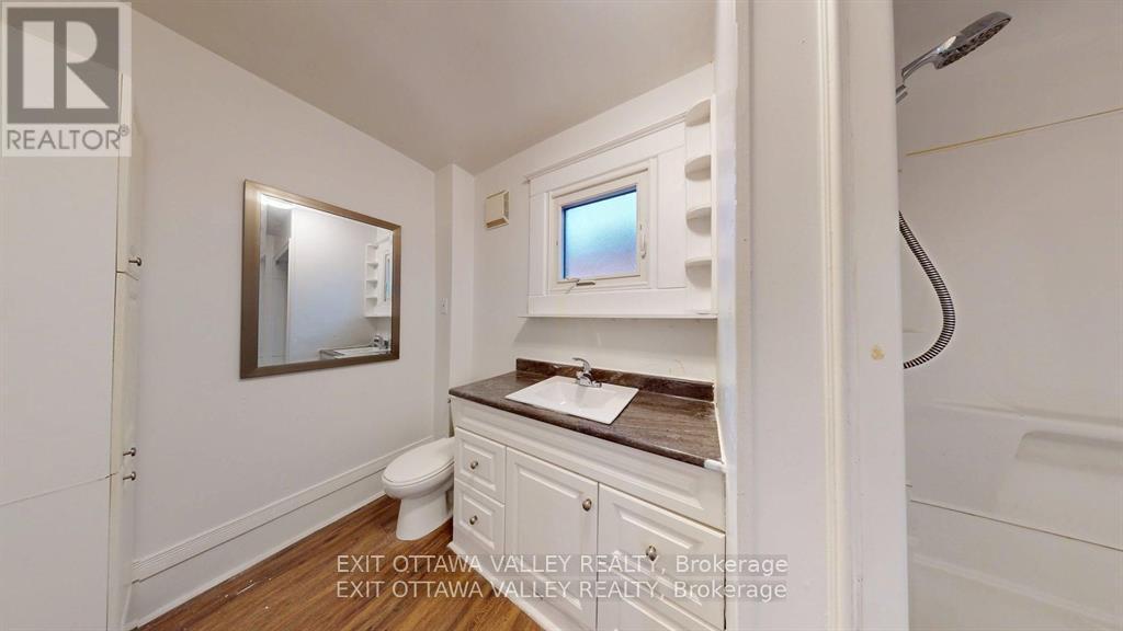 216 Mary Street, Pembroke, Ontario  K8A 5V8 - Photo 29 - X12977290