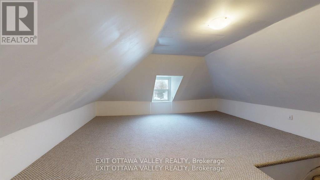 216 Mary Street, Pembroke, Ontario  K8A 5V8 - Photo 43 - X12977290
