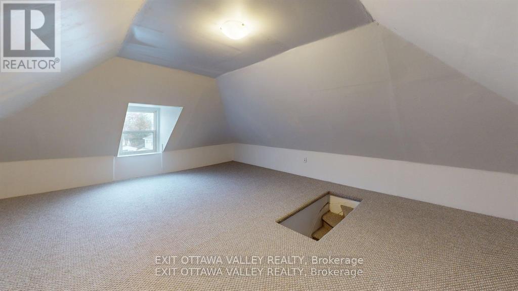 216 Mary Street, Pembroke, Ontario  K8A 5V8 - Photo 42 - X12977290