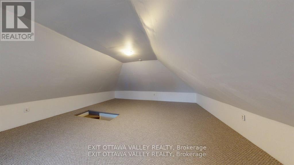 216 Mary Street, Pembroke, Ontario  K8A 5V8 - Photo 44 - X12977290