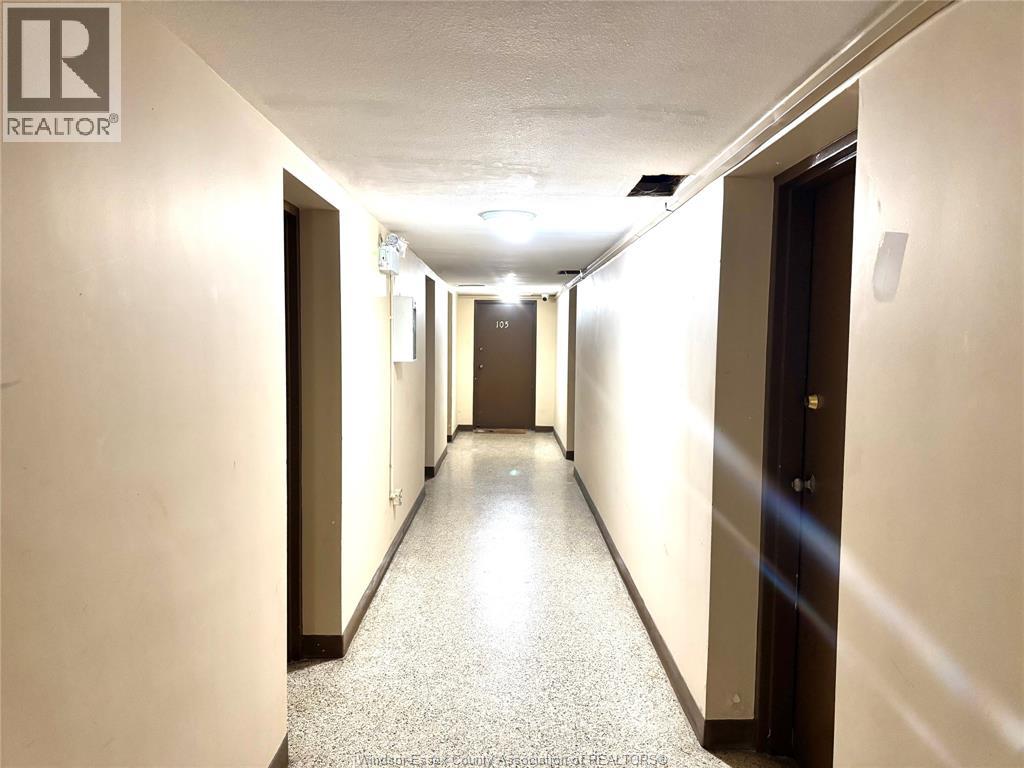 2035 University Avenue West Unit# 101, Windsor, Ontario  N9B 1E1 - Photo 2 - 26009771