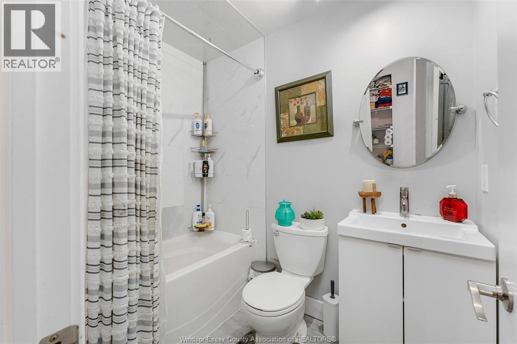 9978 Forest Glade Court Unit# 5, Windsor, Ontario  N8R 2B9 - Photo 19 - 26009765